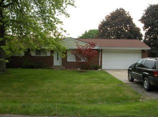 1835 Lerene Dr, Commerce Township, MI