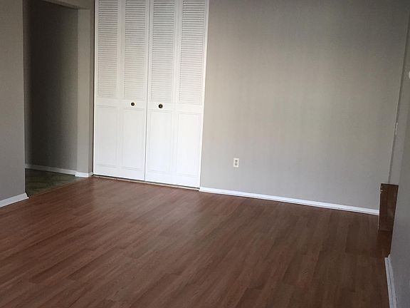 5th image of 62 Shrewsbury Green Dr Unit F