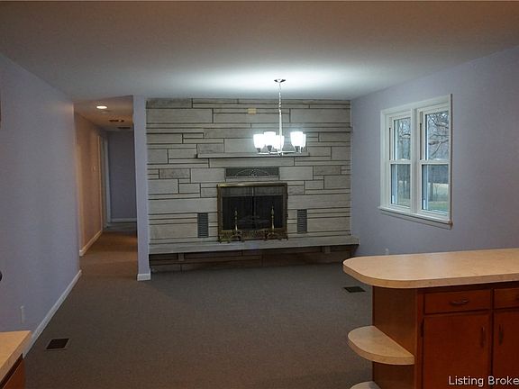 4th image of 501 Grandview Drive