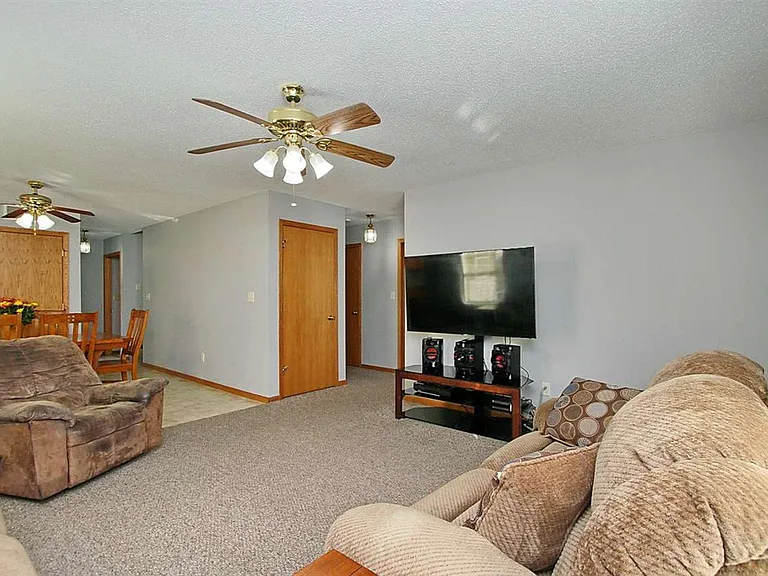 2503 Aster Ave — Photo 6