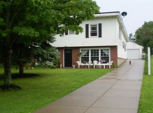 7097 Versailles Plank Rd, Derby, NY 14047