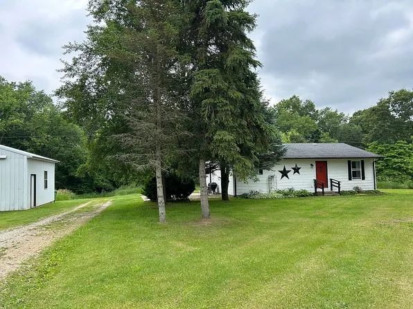 12793 Hoffman Rd, Three Rivers, MI 49093