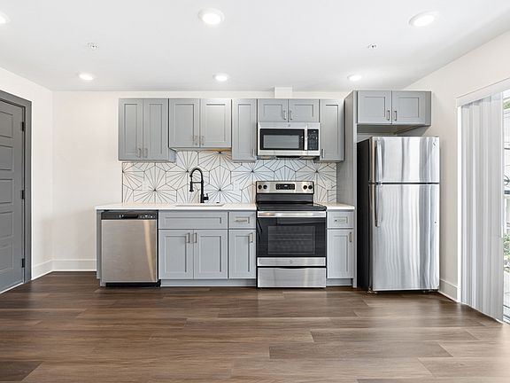 4th image of 7620 Ridge Ave #14