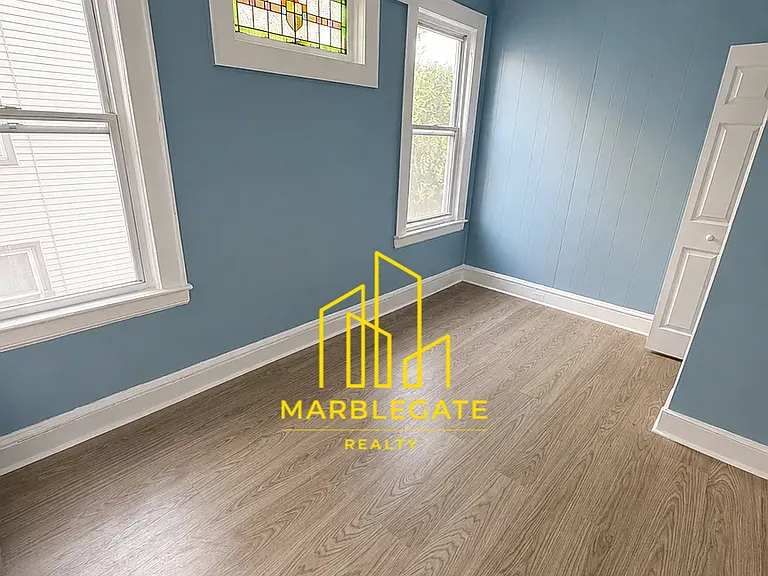 192 Shephard Ave #22 — Photo 6