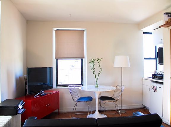 2nd image of 300 8th Ave APT 6P