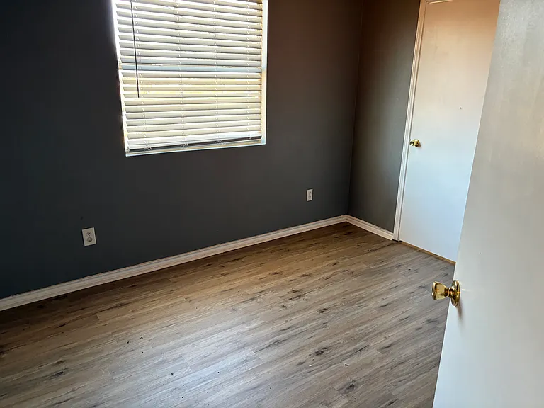 9713 Sycamore Dr — Photo 10