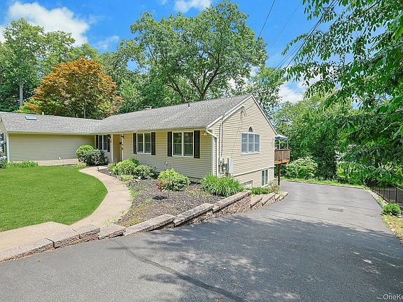 2nd image of 42 Briarwood Drive