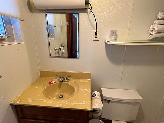 5th image of 9097 Allentown Blvd Room 7