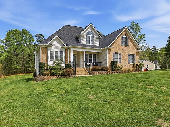 3rd image of 3546 Saddle Ridge Rd
