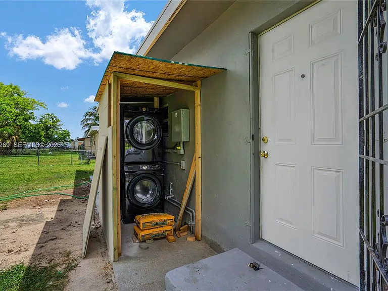 26620 SW 138th Ct #B — Photo 12