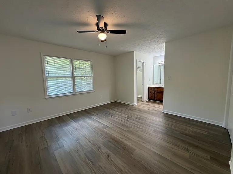 250 Cleveland Rd #431 — Photo 8