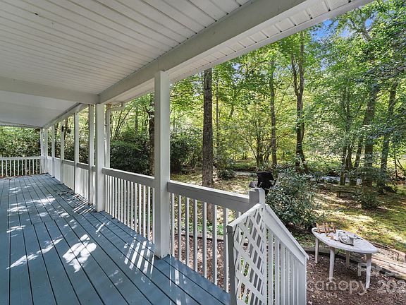 5th image of 90 Wilds Cove Rd