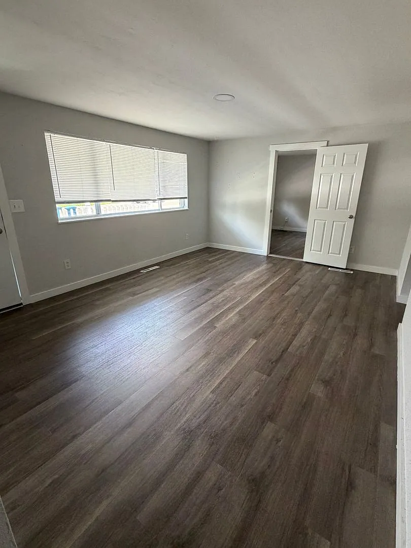 Updated 3 bedroom/2 Full Bath Huber Heights Ranch — Photo 3