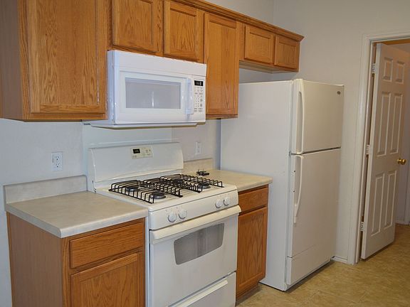 3rd image of 11904 Johnny Weismuller Ln Unit 1