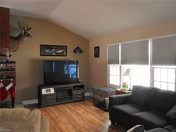 4th image of 2543 Amberly Dr