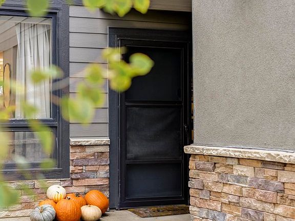 3rd image of 2716 Winding Trail Dr