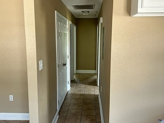 3rd image of 29 Anne St #29