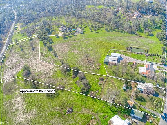 2nd image of 121 Summit Rd