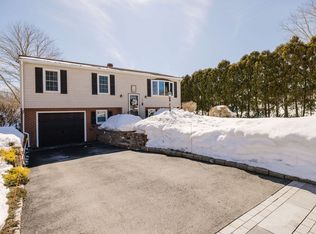107 Spring Ln, Dartmouth, MA 02747