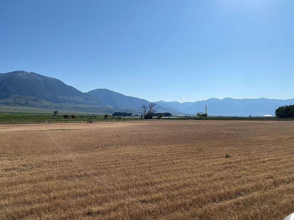 2nd image of 4402 Cedar Creek Rd