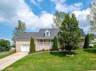 319 Rayann Ln, Broadway, VA 22815