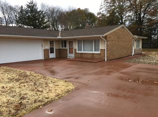 2168 Walter Rd, Westlake, OH 44145