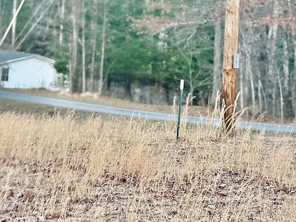 3rd image of 453 Breckenridge Rd