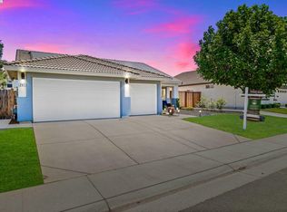 261 Saint Tropez Ln, Lincoln, CA 95648