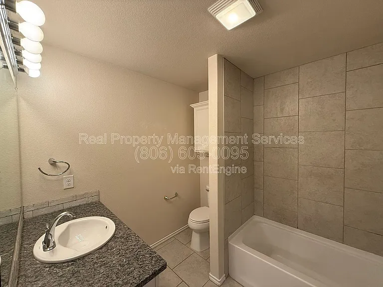 10121 Virginia Ave — Photo 6