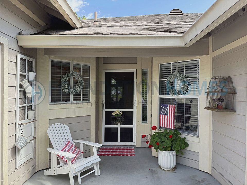 1st image of 38 Bridle Path Ln
