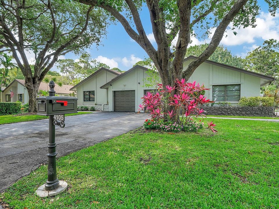 1st image of 4105 Palm Forest Drive S