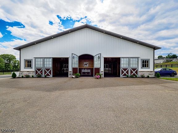 5th image of 33 Kappus Rd