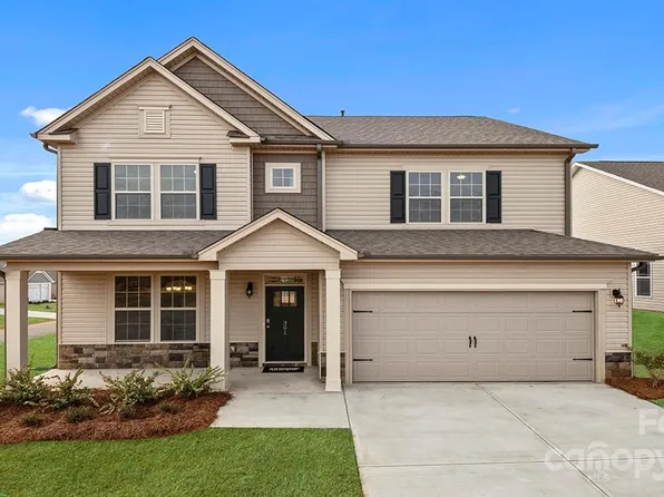 293 Fox Cove Rd, Hendersonville, NC 28792