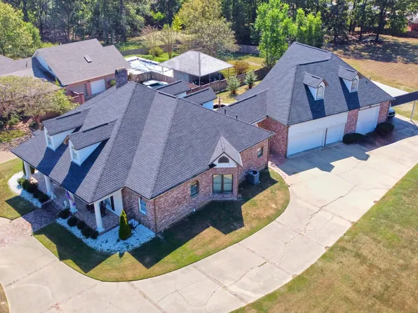 451 Brookwood Estates Dr, Jackson, MS 39272