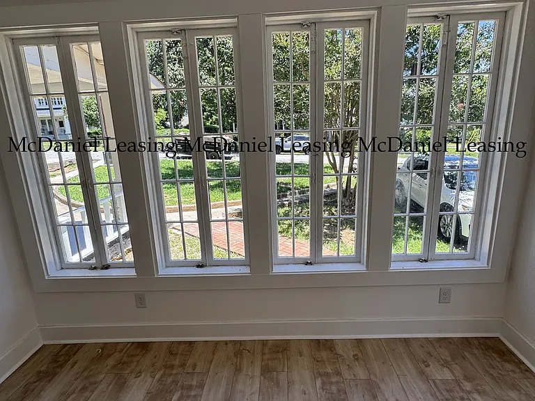 530 Peronneau St #1 — Photo 12