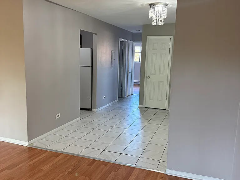 1542 Norway Ln — Photo 3