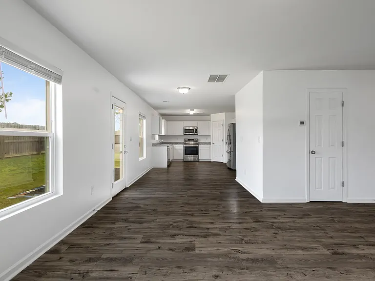 761 Riverside Dr NW — Photo 12