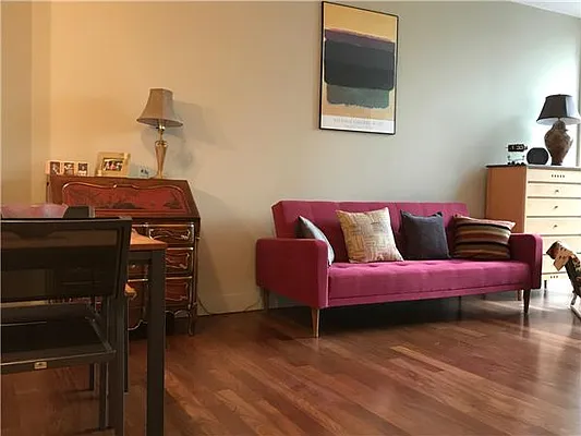 Sold by A & I Broadway | media 12