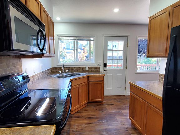 Under Cabinet Lighting
