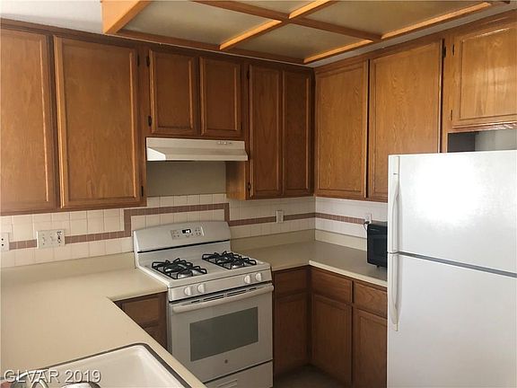 5th image of 4646 Belshire Dr