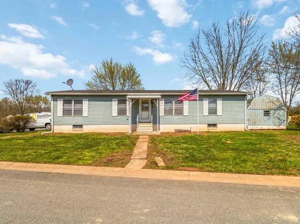 2 Rose Ave, Middletown, PA 17057