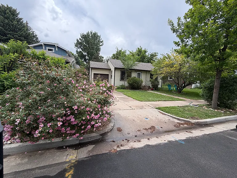 315 Gordon St — Photo 16