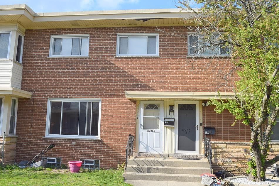 1st image of 8926 La Crosse Ave