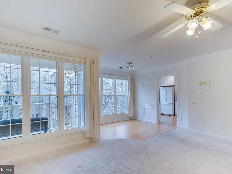 7046 Falls Reach Dr #304 — Photo 7