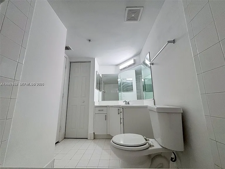 655 SW 111th Way #201 — Photo 7