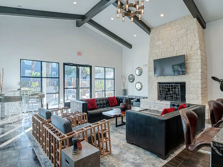 The Flats at Westover Hills — Photo 15