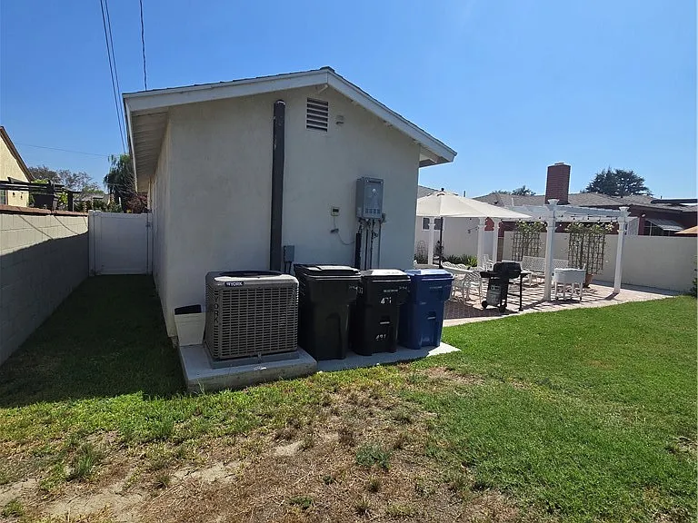 10908 Winchell St — Photo 30