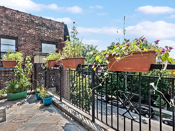 3rd image of 6957 N Ashland Ave #3S