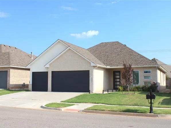 5904 NW 158th St, Edmond, OK 73013