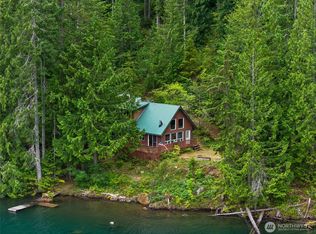 2800 W Cushman Ridge Dr, Hoodsport, WA 98548